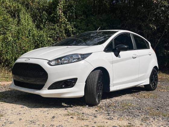 FORD FIESTA 1.6 SEL HATCH 16V FLEX 4P MANUAL FORD FIESTA 1.6 SEL HATCH 16V FLEX 4P MANUAL